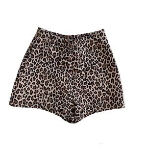 PrettyLittleThing Cheetah Print Shorts Size 4